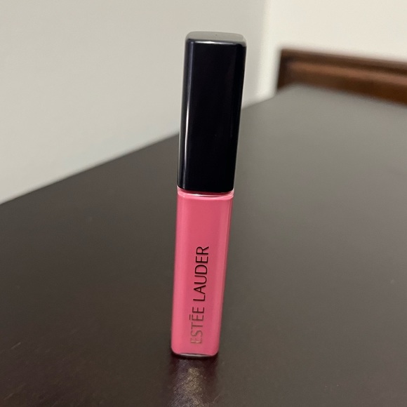 NEW MINI ESTÉE LAUDER PURE COLOUR ENVY KISSABLE LIP SHINE IN ANGEL GLEAM 4.6 ml - Picture 4 of 6